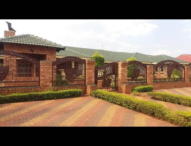 4 BEDROOM PROPERTY TO RENT IN NYLPARK